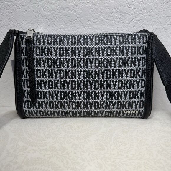 NWT DKNY Milo Crossbody Bag Black Monogram Thick Adjustable Strap Zip Magnet - Picture 4 of 16